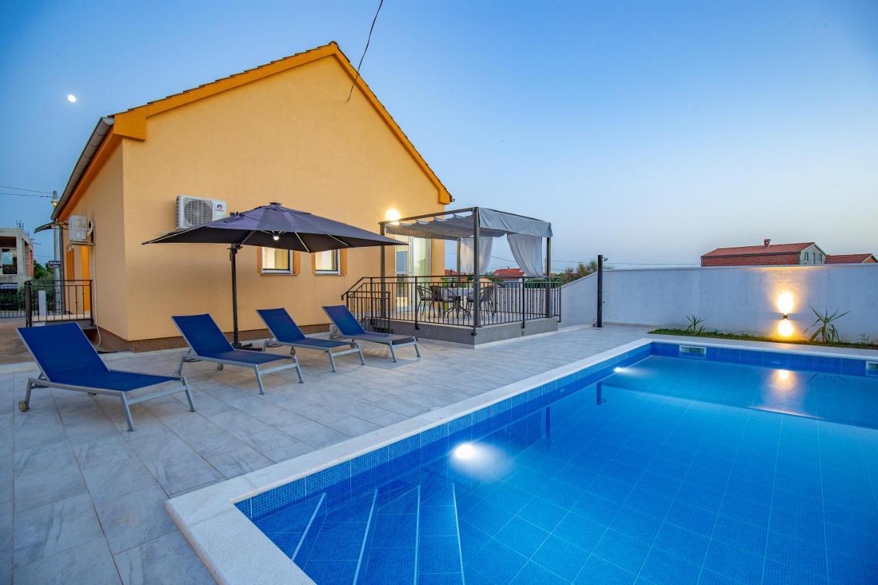 Villa Family And Friends Private Heated Pool With Jacuzzi Задар Екстериор снимка