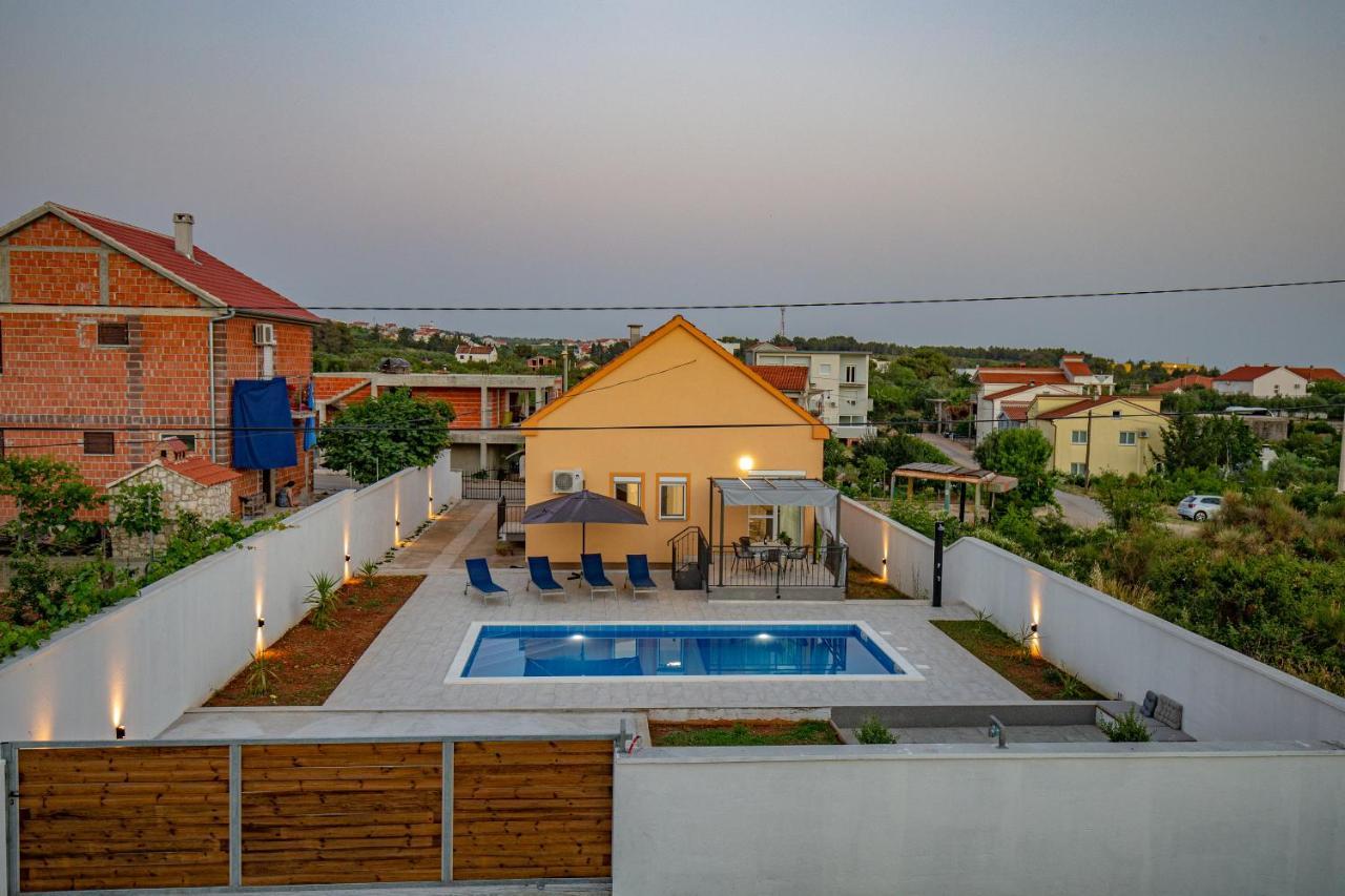 Villa Family And Friends Private Heated Pool With Jacuzzi Задар Екстериор снимка