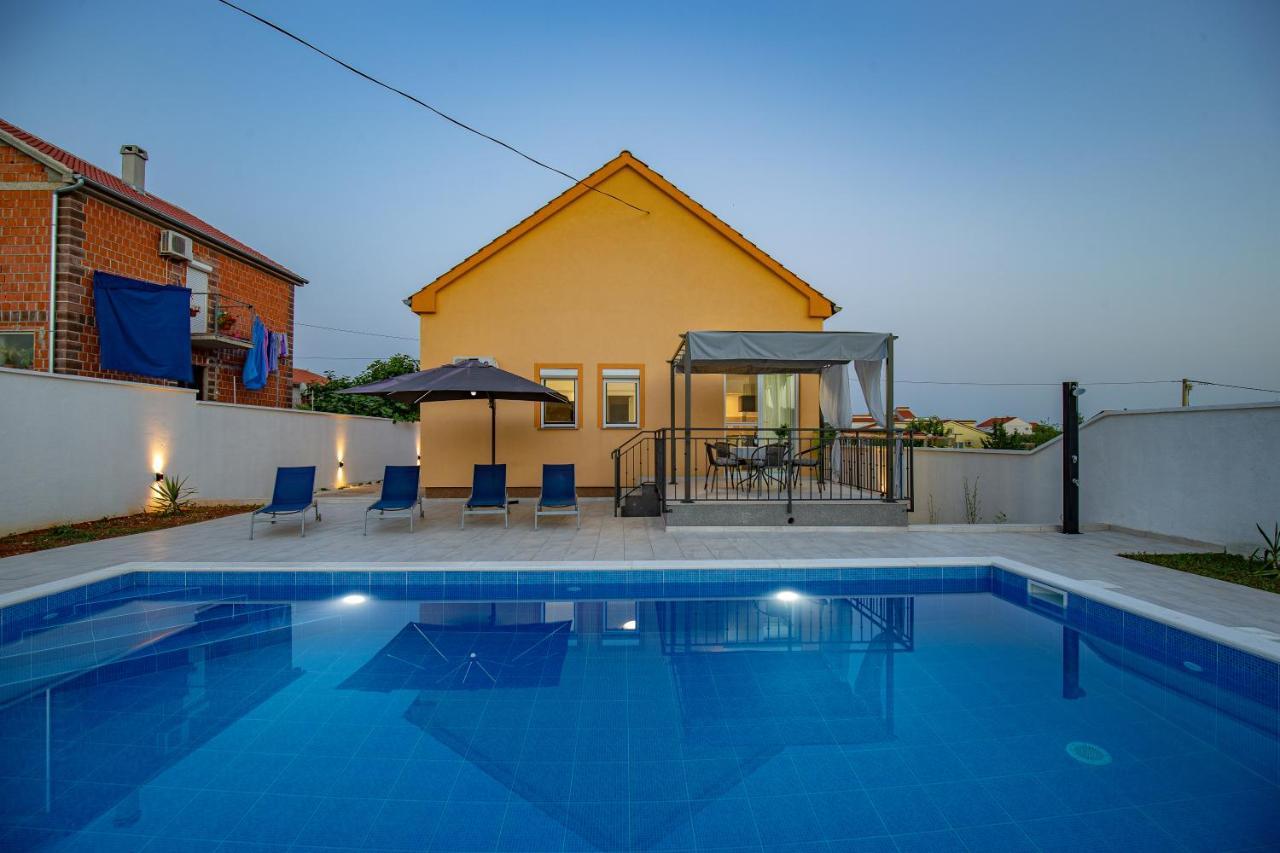 Villa Family And Friends Private Heated Pool With Jacuzzi Задар Екстериор снимка